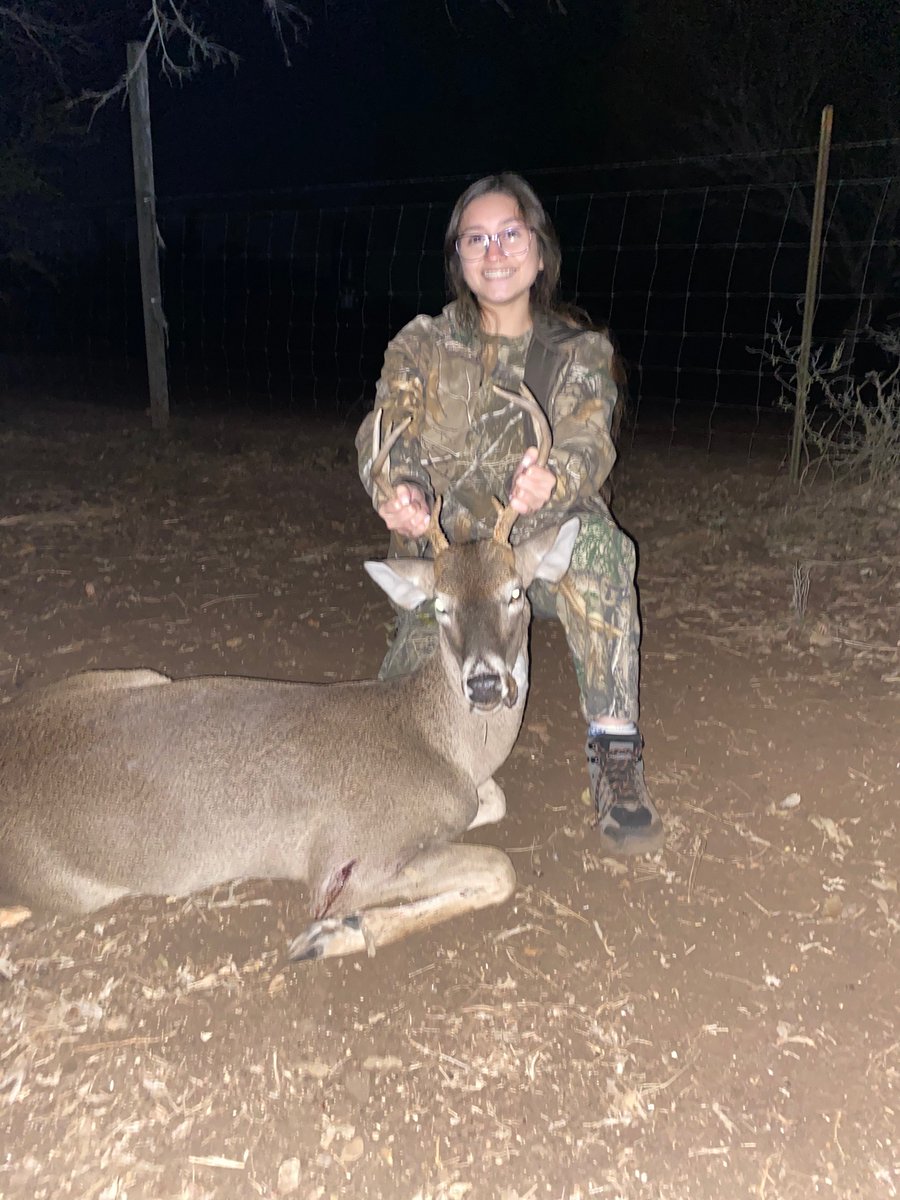 wocelynn's tweet photo. Couldnโt have been any prouder of myself ๐ฆ #8pointer #hunting https://t.co/ELhgVigRO4