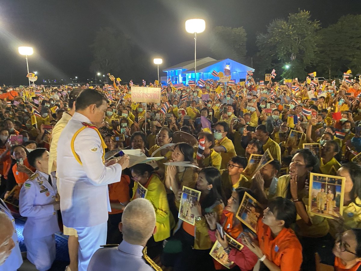 took82064582's tweet photo. #รักชาติรักพี่น้องร่วมชาติ https://t.co/GnR10sH0Xx