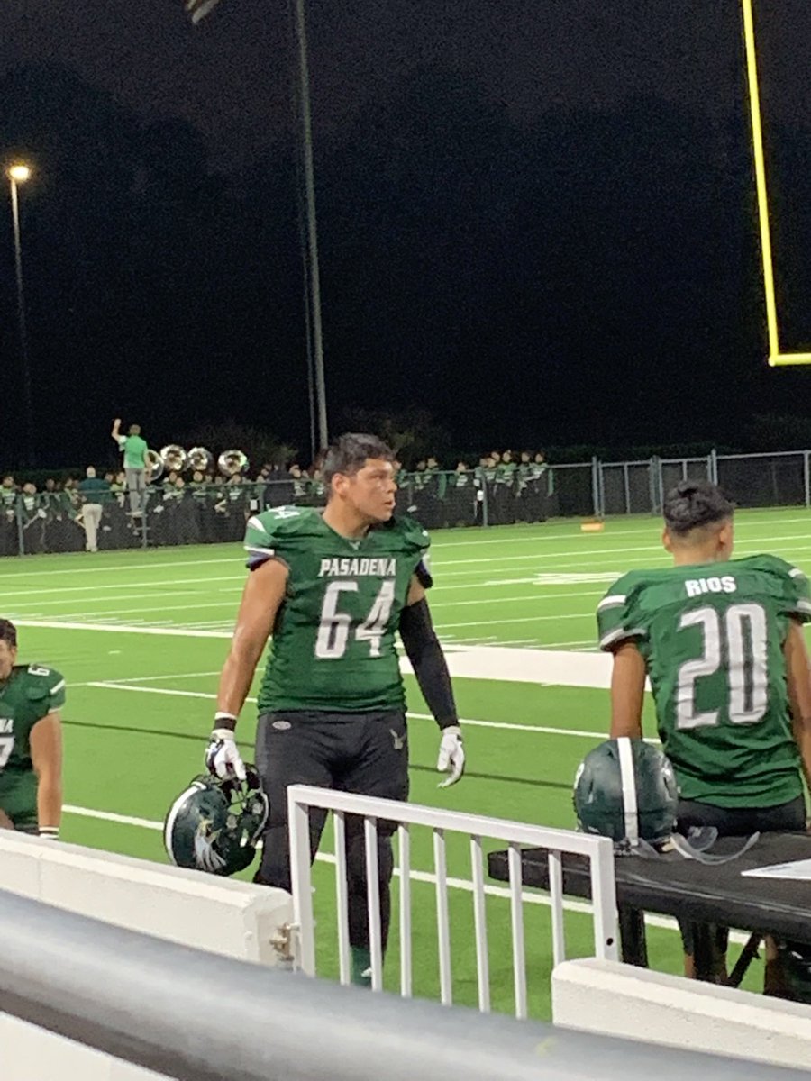 jsosa1209's tweet photo. All great things come to an end they say... I’m blessed to have been able to play the game I love. #64out ✌🏽💕 https://t.co/tloxh9Kd2s