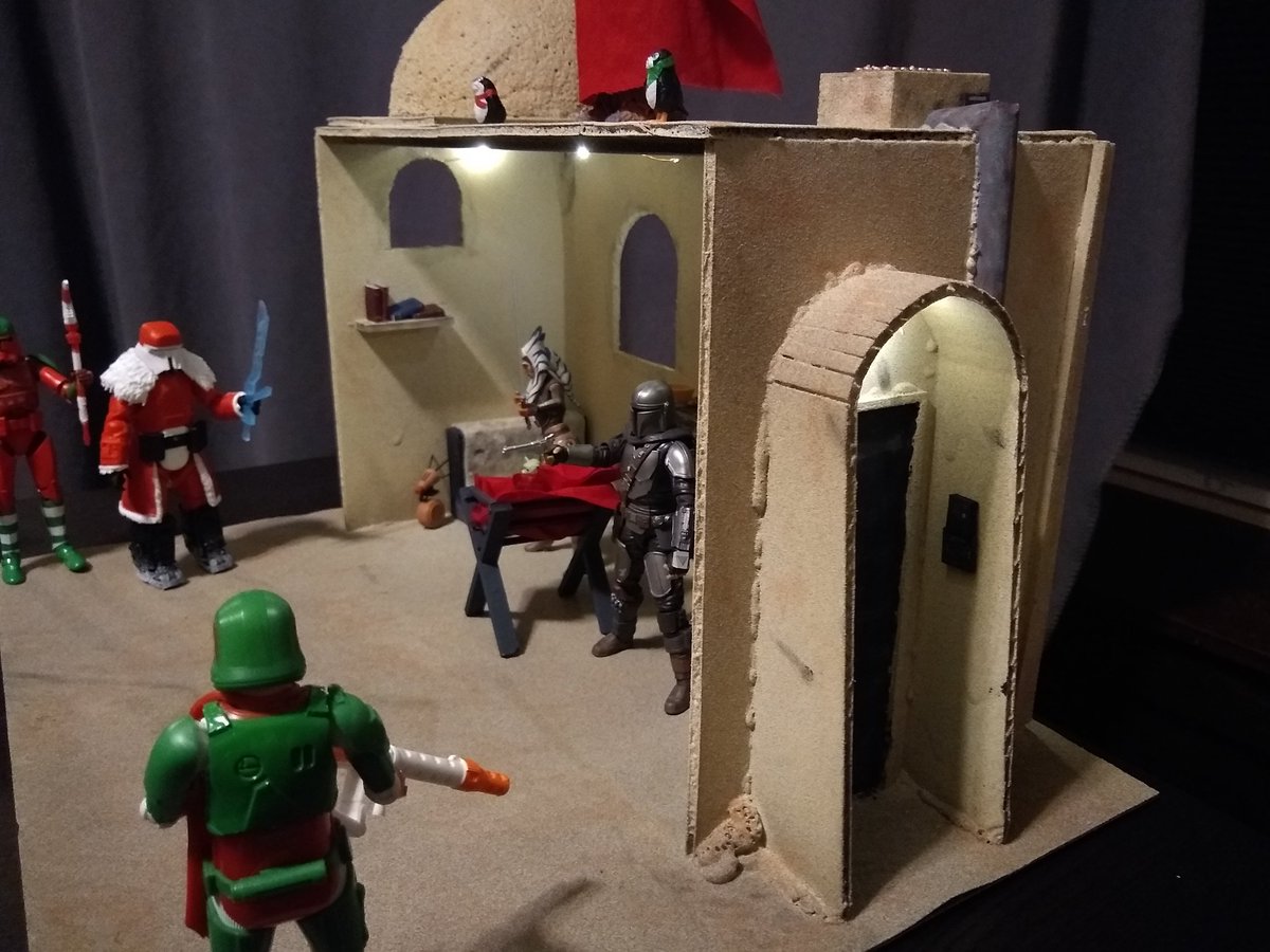 Cereal_Dinner's tweet photo. Very proud of my custom nativity scene this year.
#ThisIsTheWay  #TheMandolorian 
#AhsokaLives https://t.co/eXCrA0b9q1