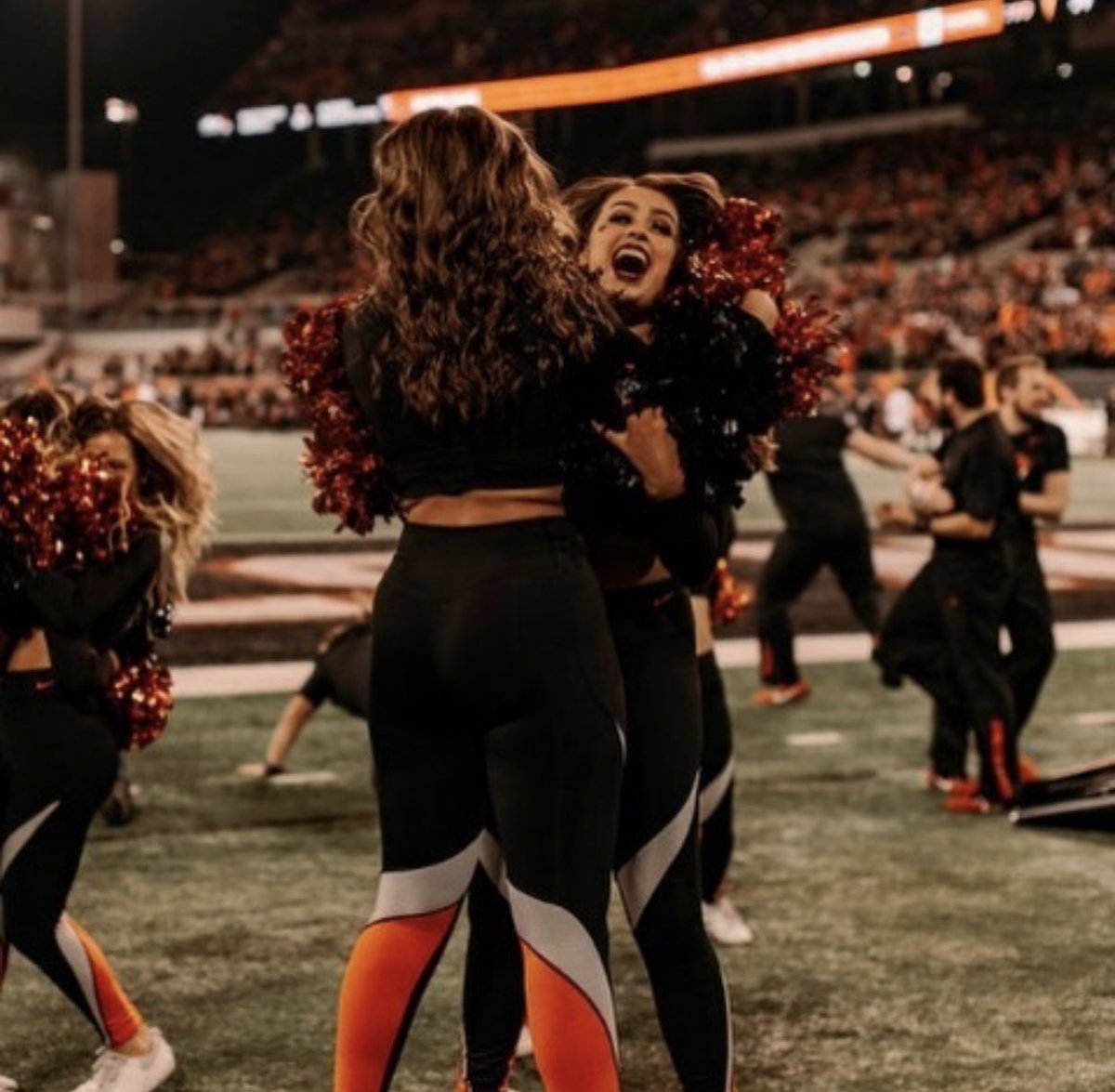 BeaverCheer's tweet photo. Current mood! #gobeavs https://t.co/9gyuEzwHSN