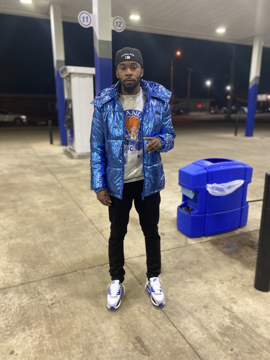 25 Today🎊🥂. Blessings 🤞🏾