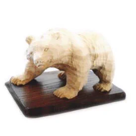 木彫りのクマと猫のハーフ？個性的なもんた君にファンが急増中！