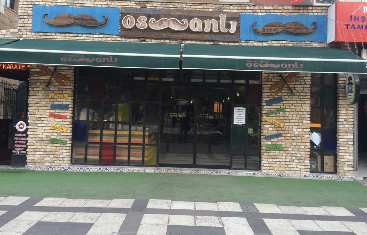 45 dakika kahvenin sunumunu boş boş izlerken masaya çöken ani sessizlik ...