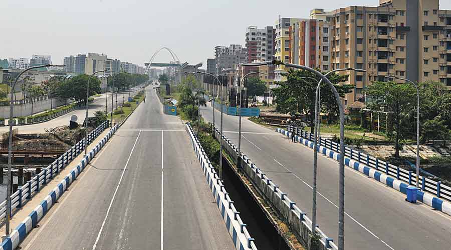 drishtikona's tweet image. @drishtikona #ceonoidaauthority Pl. Create a walking footpath along all roads who prefer walking rather than using vehicles..A sample shown from a township in the country.