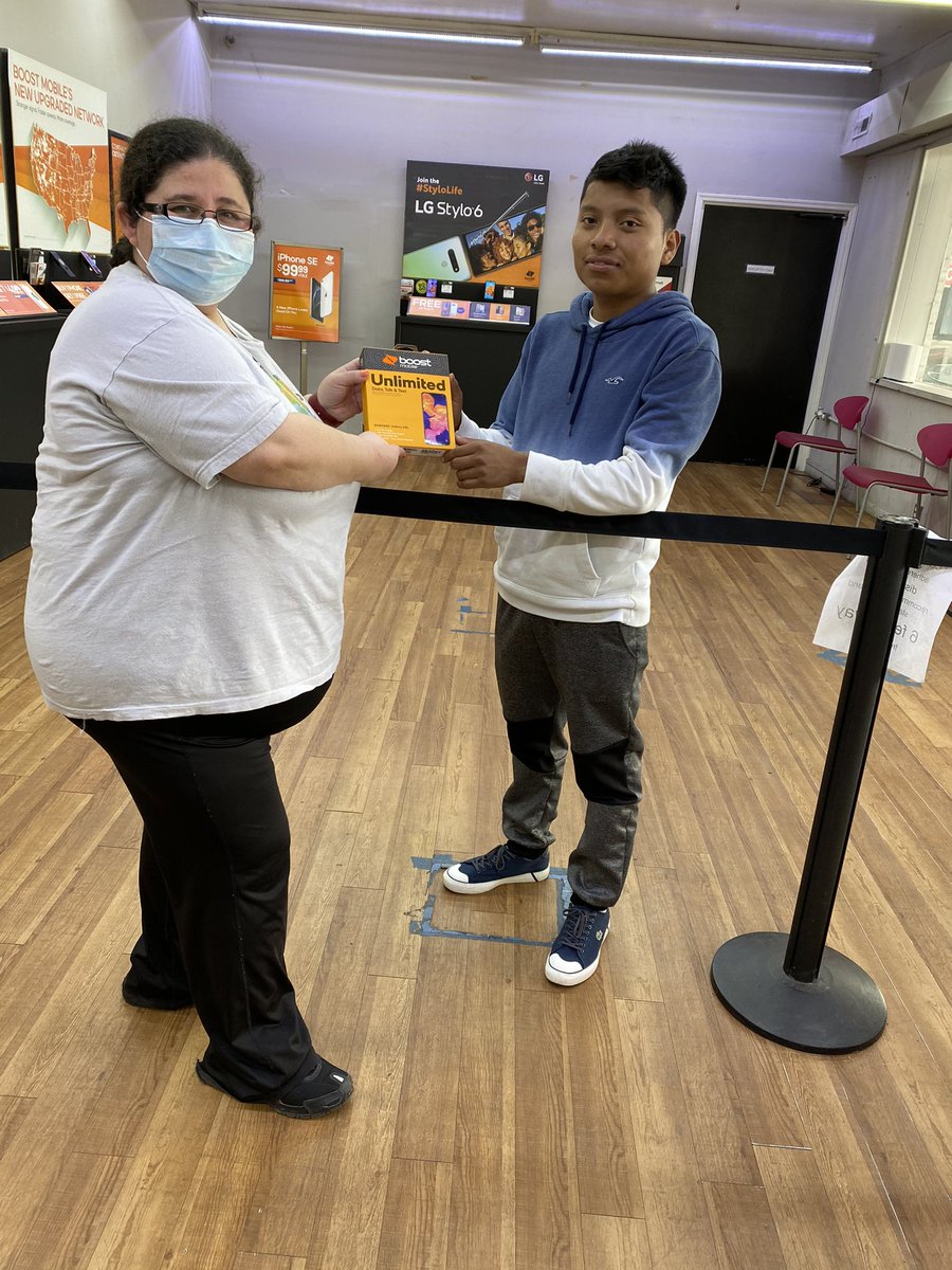 AustinSBE's tweet photo. We got 3 for $90’s going out the door. Buy One Get One Free! Add a line. “What more for you want from me!” #BasesLoaded #FullCount #WalkOff #BoostLife #TopMidAtlantic https://t.co/JZsCrx2Gqr
