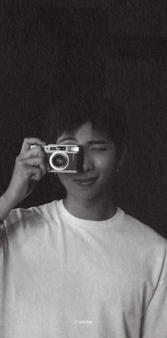 comma_bts's tweet photo. [scan] Album BE photo book 

#RM @BTS_twt https://t.co/epMoWlZDw0