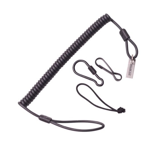 medicalaidememo's tweet photo. #BlackFriday is over but we are giving away two of our fantastic #koiled #kevlar #lanyards. For a #chance to #win #RT, #like and #tag your #mate! This unrivalled lanyard is used by military, police and even #NASA. #tactical #security #NATO codified #Competition closes 5/12/20 https://t.co/PgSxRrkxcf