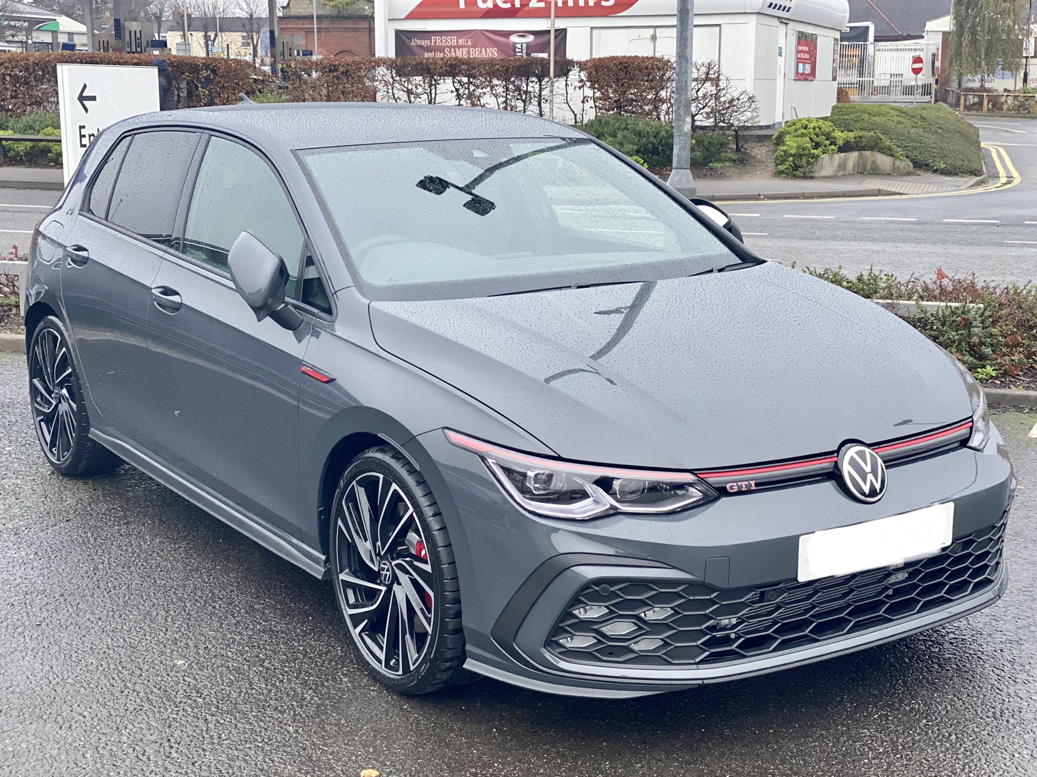 Golf 8 GTI Moonstone