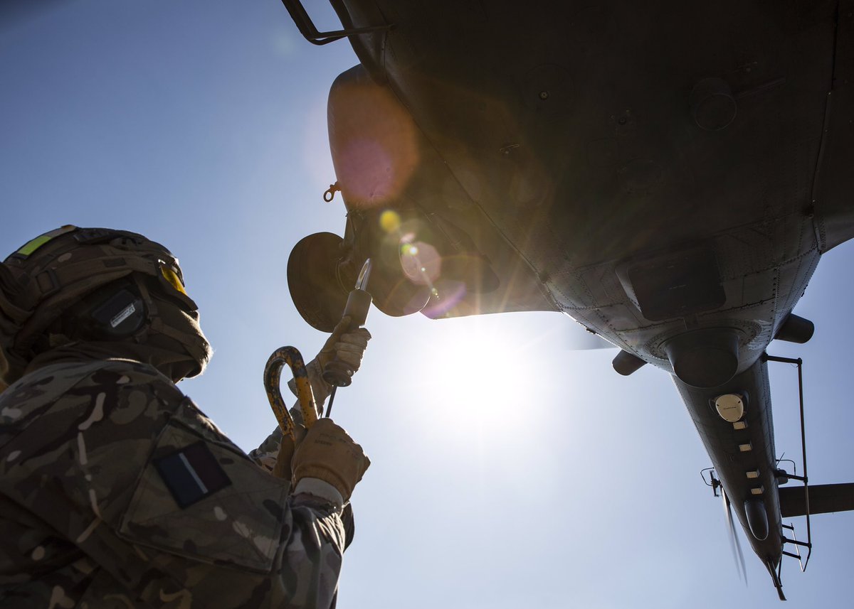 Sgt Howe of  @RAFWaddington with a  @BoeingDefense E-3D Sentry enjoying the fireworks  & SAC Wade of  @RAFBenson catching a Puma HC2 about to clip on for an underslung loaf sortie  (2/4)