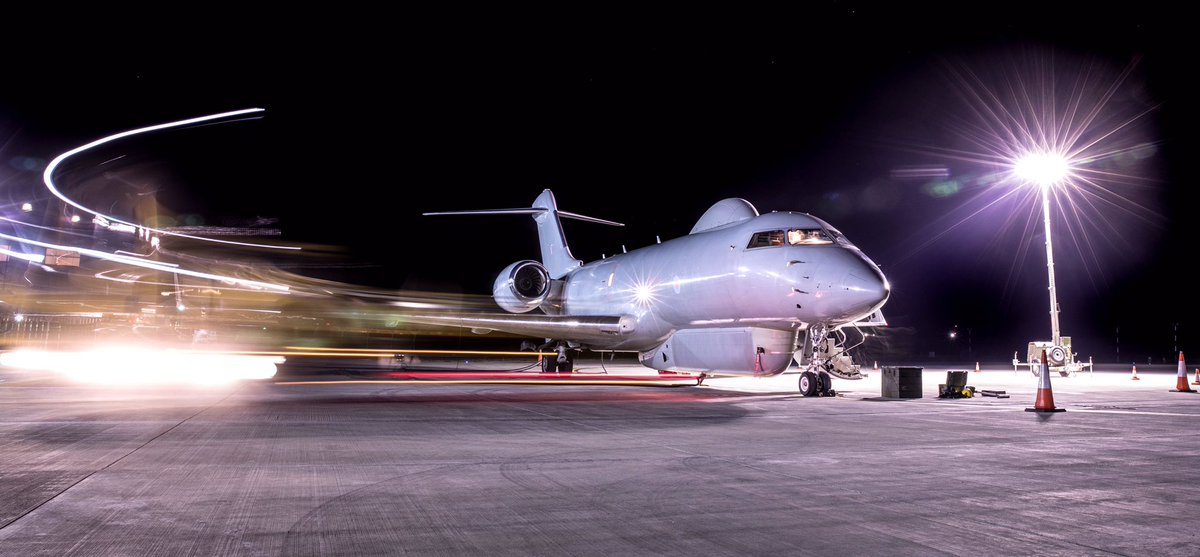 Finally Cpl Dye of  @RAFAkrotiri snapped this of a  @RaytheonTech Sentinel R1 getting ready for a sortie.  SAC Buchanan of  @RAFWaddington caught the  @rafredarrows in sync as part of the USA Tour Some great images from a category sponsored by  @CanonUKandIE (4/4)