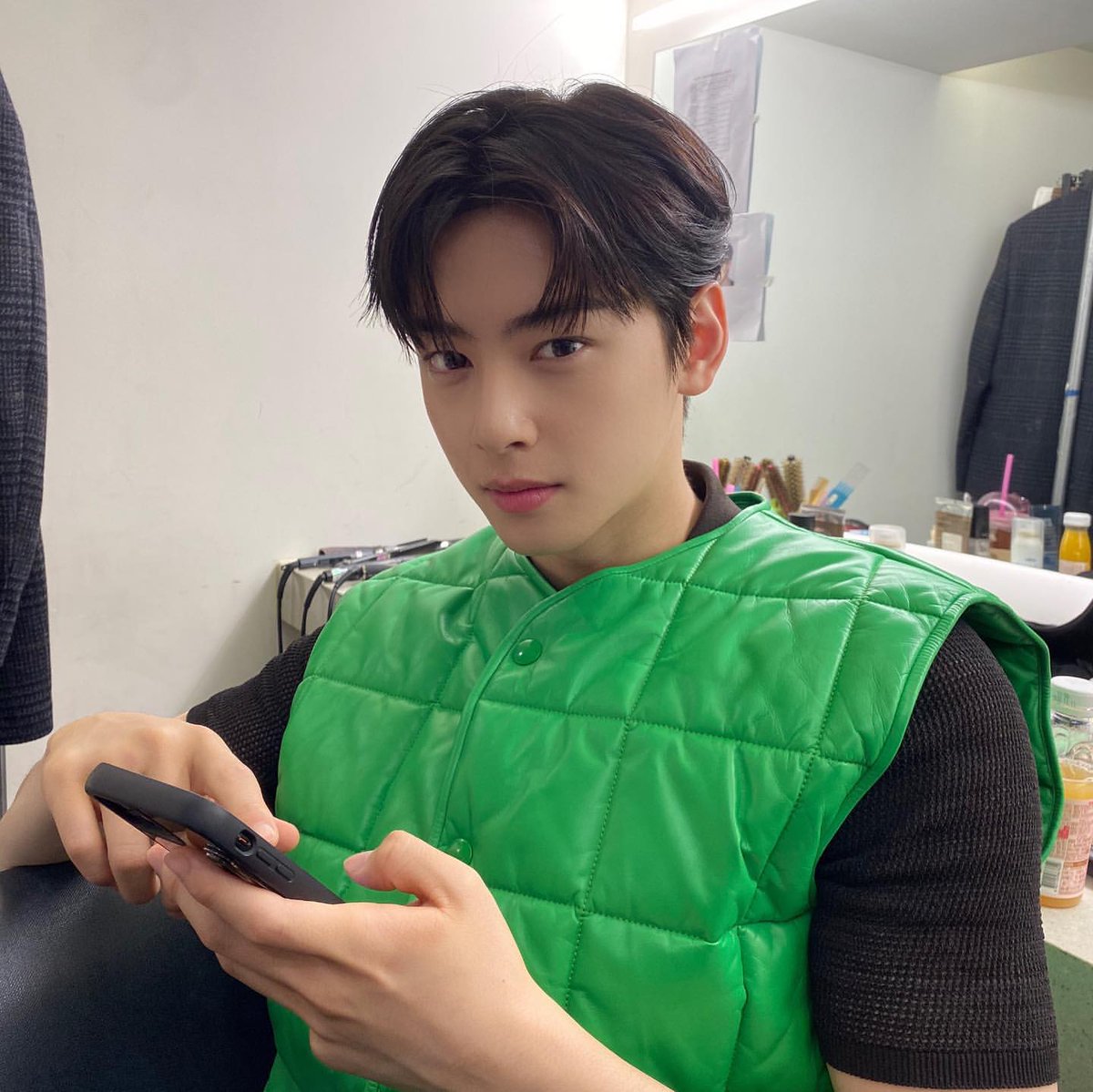 AstroUkraine's tweet photo. [IG] eunwo.o_c 
 
🍀 https://t.co/LwTYUdyq6i