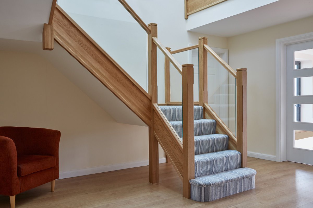 Traditional Oak and Glass is simple, effective and sheer elegance.

New staircase complete with a floating landing to allow an open space reading area under the staircase.

#design #stairs #staircase #steps #floating #floatingstairs #glassstairs #glassstaircase #modern