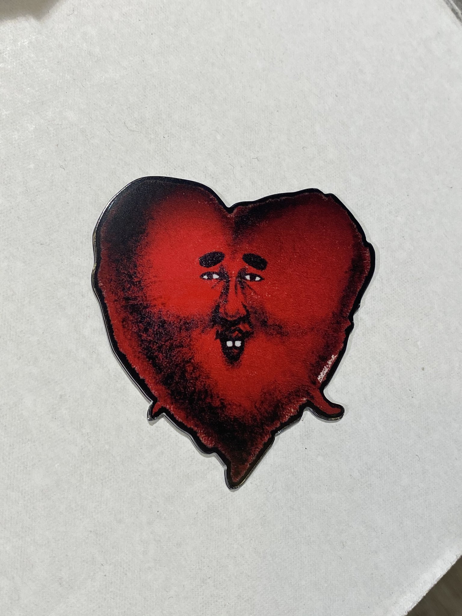谷口崇 No Twitter カフェの壁に描いたハートがステッカーになったみたいです 販売したらほしいですか T Co 7m0xsgovcd Twitter