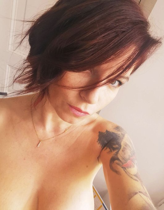 Bonjour mes Loulous, comment trouvez vous ma nouvelle coupe ? Envie d'en voir plus, rejoignez moi sur