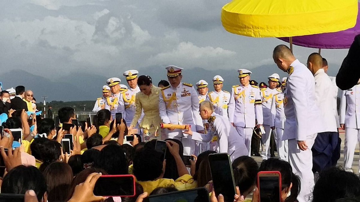 KIMwitter4's tweet photo. #รักชาติรักพี่น้องร่วมชาติ https://t.co/LeSVcXJp4J