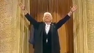 Disc 1 - 1990-94 “The McCoy (& Pertwee) Years”Search Out Space (1990)•The education special featuring Sylvester McCoy, Sophie Aldred, Stephen Johnson and John LeesonCrank Up Your Granny special (1993)•A special edition of the show hosted by Jon Pertwee as the Doctor.