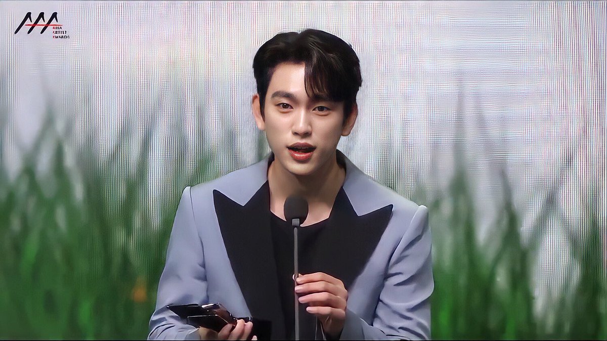 tuanszy's tweet photo. actor kim seonho and park jinyoung world domination <3 https://t.co/7h8KRKXV3A