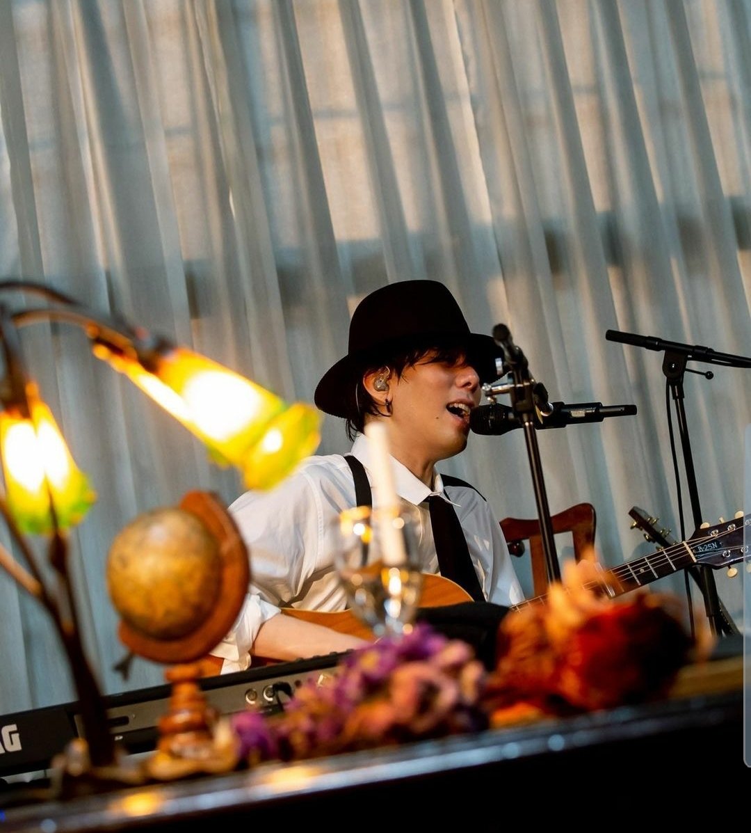 Decay_Away's tweet photo. In love with Yojiro Noda of RADWIMPS. If you haven't, please listen to RADWIMPS! They have English songs too if you don't like listening to Japanese rock but I suggest you start with Sparkle from Your Name. https://t.co/sSL93vw9ru