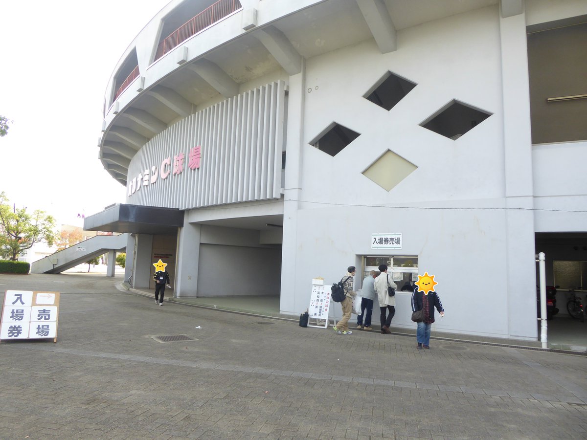 runandorix's tweet photo. 色々考えて…
何か西浦くんを自分なりに応援できないかなと思い、今まで撮影した西浦君の写真を定期的にツイートしようかなと思います。
2015年10月31日四国秋季大会in徳島、準決勝　明徳義塾対土佐。西浦君は１年生からスタメンでした！網がジャマでうまく撮れてない😓
#頑張れ西浦颯大 https://t.co/6Wvgef2WeE