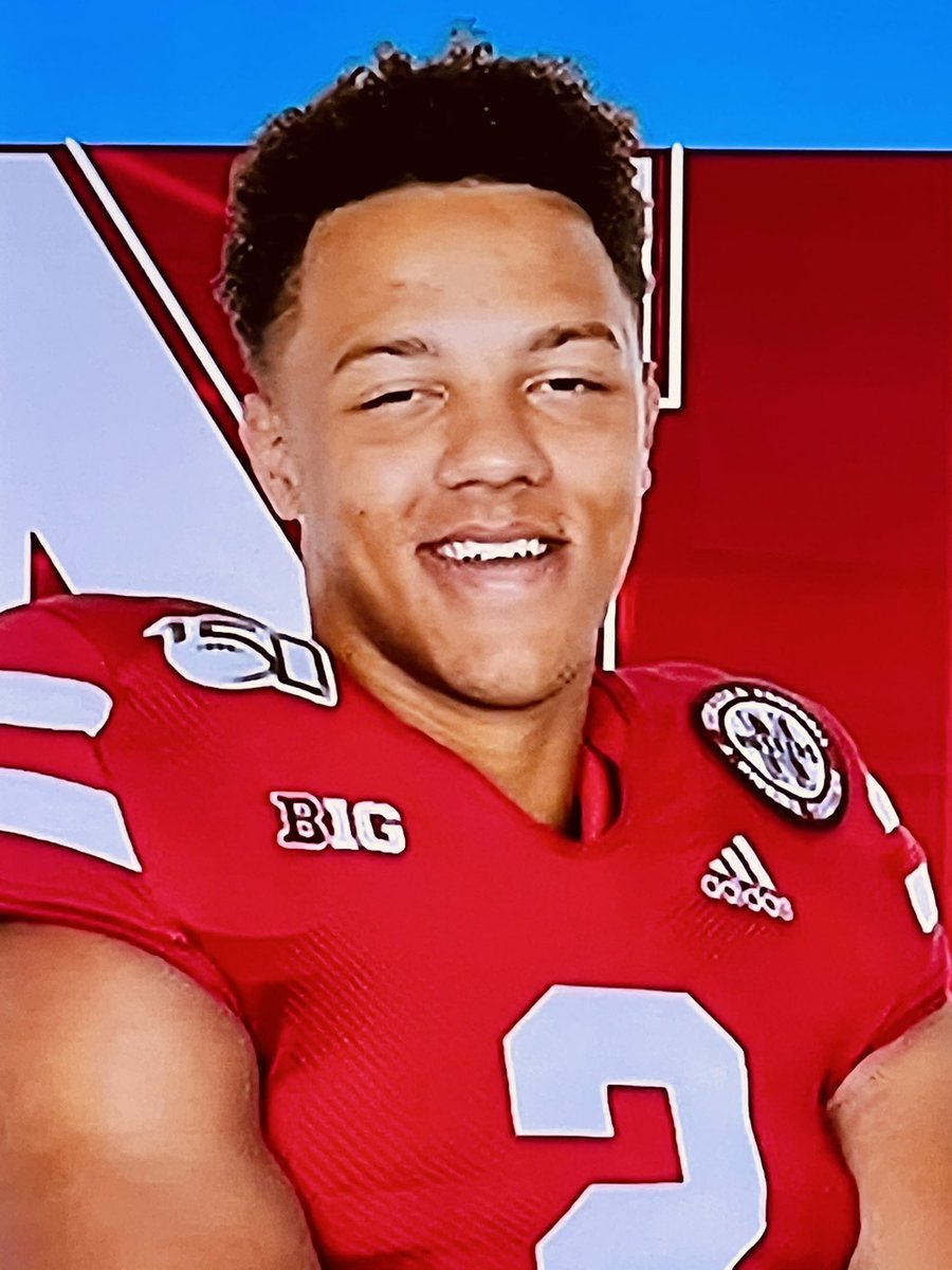 GoBigRed143's tweet photo. #Dude on the #left gets taken off the #field on a #stretcher a week ago dude on the #right gets #trash talked weekly both still #fighting for the #Huskers #ScottFrost #GoBigRed #CollinMiller #AdrianMartinez #IBelieveNU @Huskers @HuskerSports @MartinezTheQB @C_millz31 @coach_frost https://t.co/OffmVsykg3
