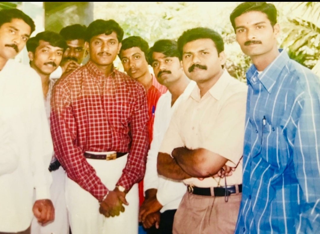 kumarsraj04's tweet photo. #Rare_pic with @JackManjunath sir🤗🙏🙏 https://t.co/oByCWFB7Jh