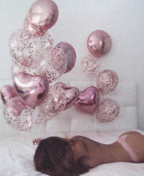 ⠀      ꧁ 𝓗𝙖𝙥𝙥𝙮 𝓑𝙞𝙧𝙩𝙝𝙙𝙖𝙮! ꧂

💌: Today’s a special day—
the day my lovely princess
was born! I hope you have
an amazing day, to start an
amazing year of your life.
I’m going to keep this short,
but I hope you’ll enjoy this
first 𝘵𝘳𝘦𝘢𝘵 !

Love, 
Your husband ♡