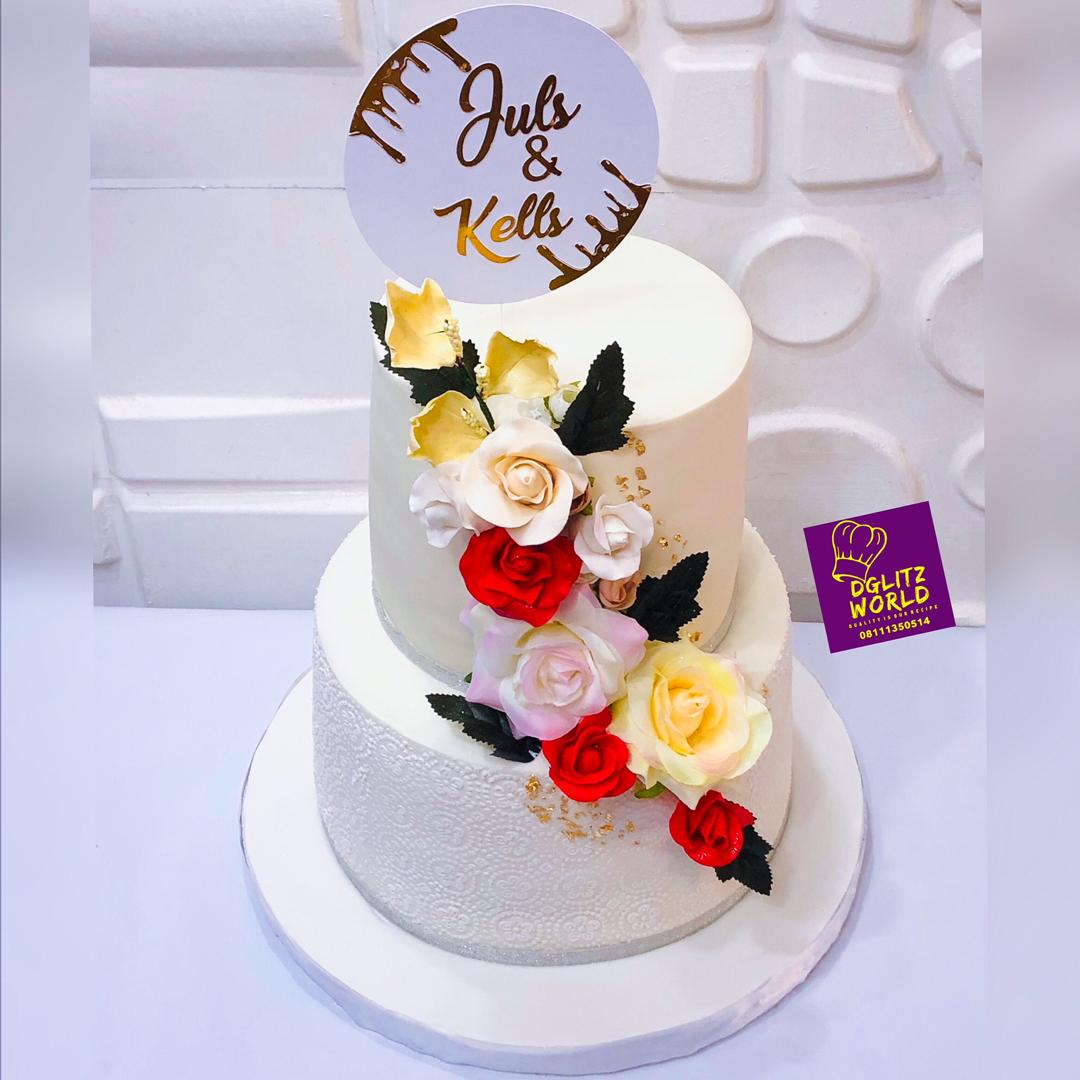 d_glitz_world's tweet photo. Our wedding cake sitting all pretty ❤️💃

12 inches by 7inches tall &amp;
8 inches by 8 inches tall
Vanilla and red velvet flavors😋
Thank you Darling for allowing us to be part of your happiness on this great day, we appreciate 🙌😘

#AbujaTwitterCommunity
#Abuja https://t.co/b3VpXMTxQO