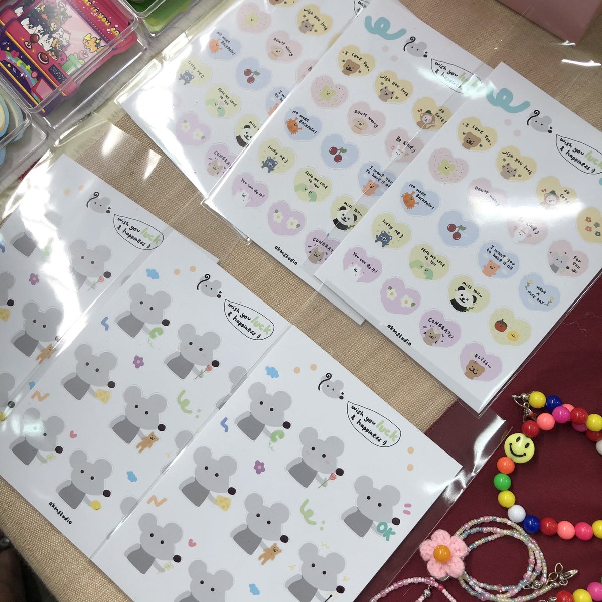 blisswithakamma's tweet image. เราอยู่ Booth i11 (ไอ 11) ในงาน #LuckyMeArtMarket นะเจ้าคะ 

มาๆๆ อยากเจออ 🐭✨