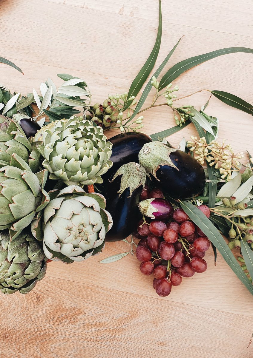 litlhedonistCPT's tweet photo. We found the most charming harvest table set between the groves, which would be our resting spot for the afternoon. Beautifully laid out with an arrangement of vegetables, the table was a fitting ode to the fertile soils of our beautiful Cape. #IntOliveTreeDay #TokaraOliveOil https://t.co/b8dmalx2jL