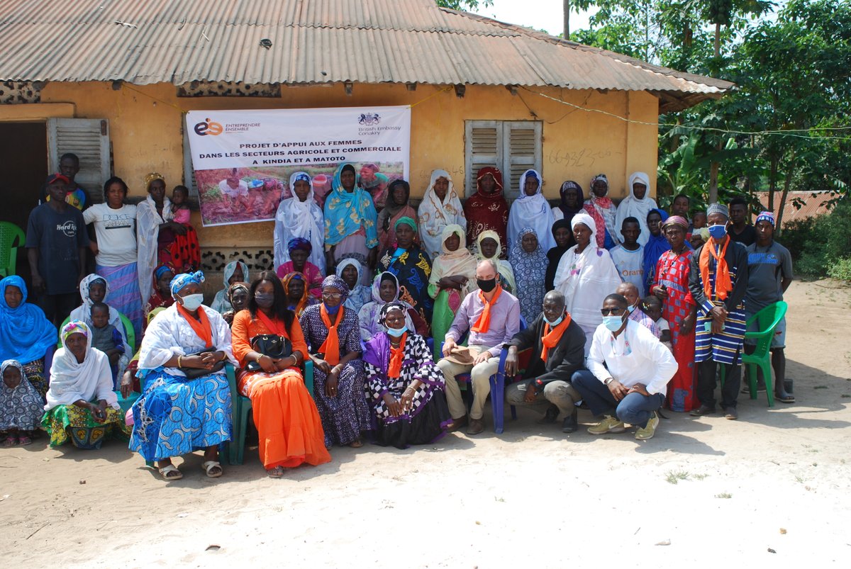 david_mcilroy's tweet photo. L'autonomisation des femmes et un des grandes priorités pour le R-U en Guinée, y compris la lutte contre la violence basée sur le genre. Merci @Maidiakh et @EPEGuinee pour votre partenariat dans le project d'appui aux femmes dans les secteurs agricole et commerciale à Kindia. https://t.co/bo1dqerCww