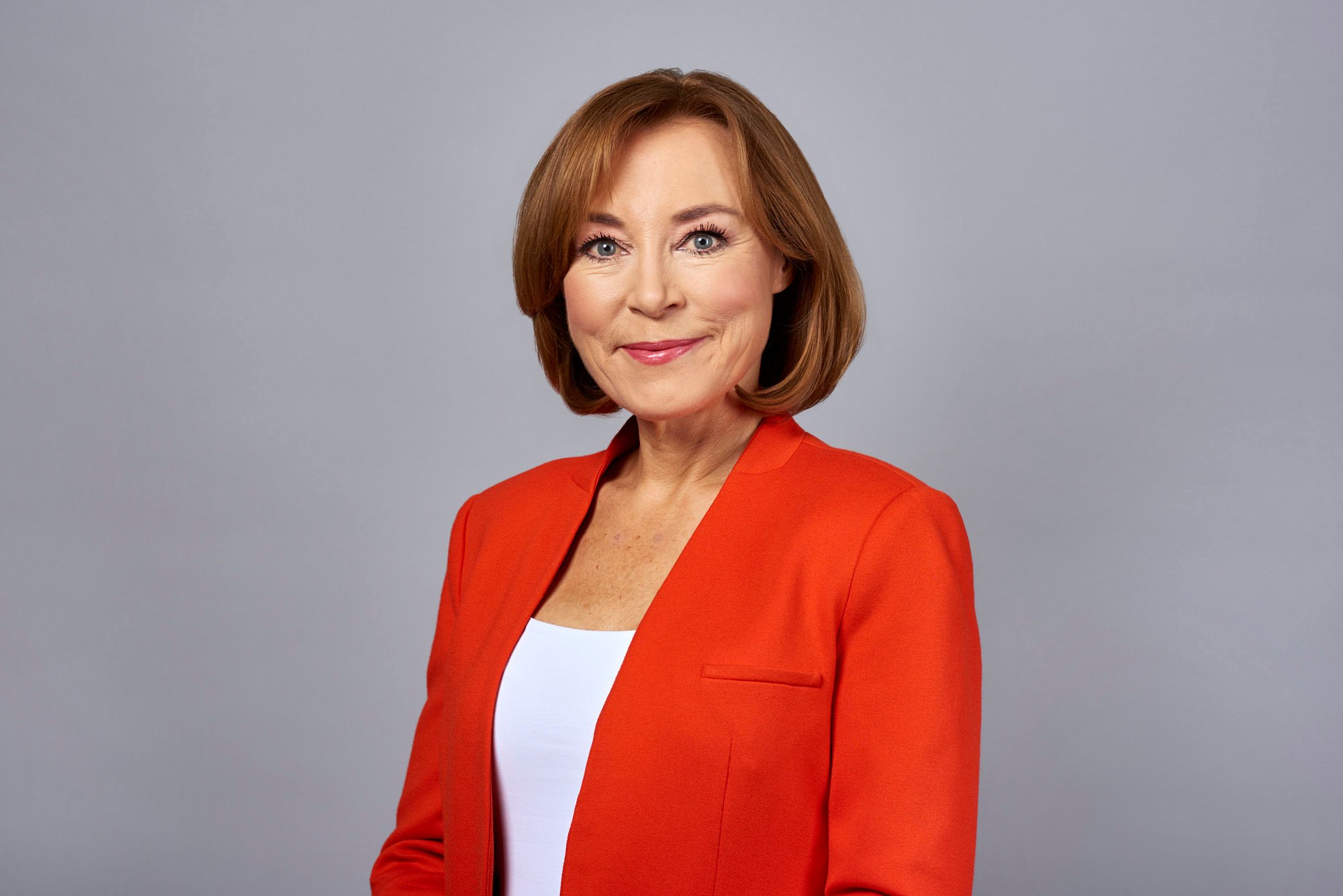 Happy Birthday to Sian Williams who played Herself in The Wedding of River Song. 