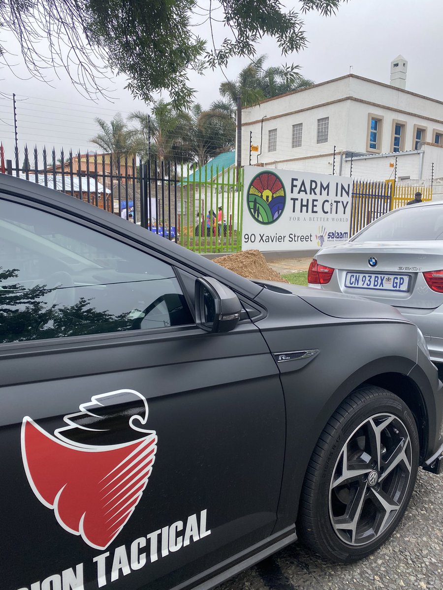 VTacGreenTeam's tweet photo. The Vision Tactical Green Team @salaam_found ‘s Farm In The City Open Day situated in Robertsham, the team will be interacting with agricultural experts and the community in how we are able to maintain and sustain the environment. 🌳 🪴 ♻️ 

@salaamedia https://t.co/zVQZznDp9P