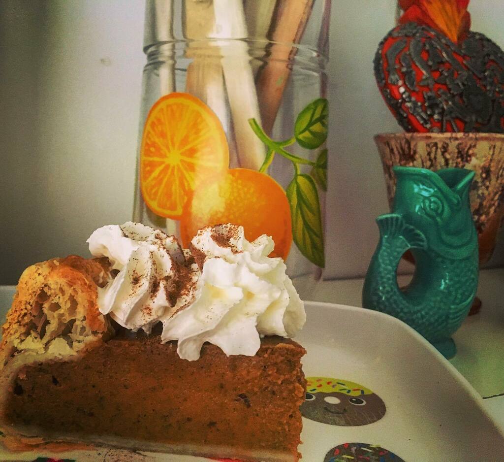 PineyGir's tweet photo. The rough puff might have got a bit overzealous but this pumpkin pie is still the bomb! Xx p #pieforbreakfast #thanksgiving #pumpkinpie #leftovers

 #pie #roughpuff #pastry https://t.co/I8vLCoyH9g https://t.co/149b1VwFVX