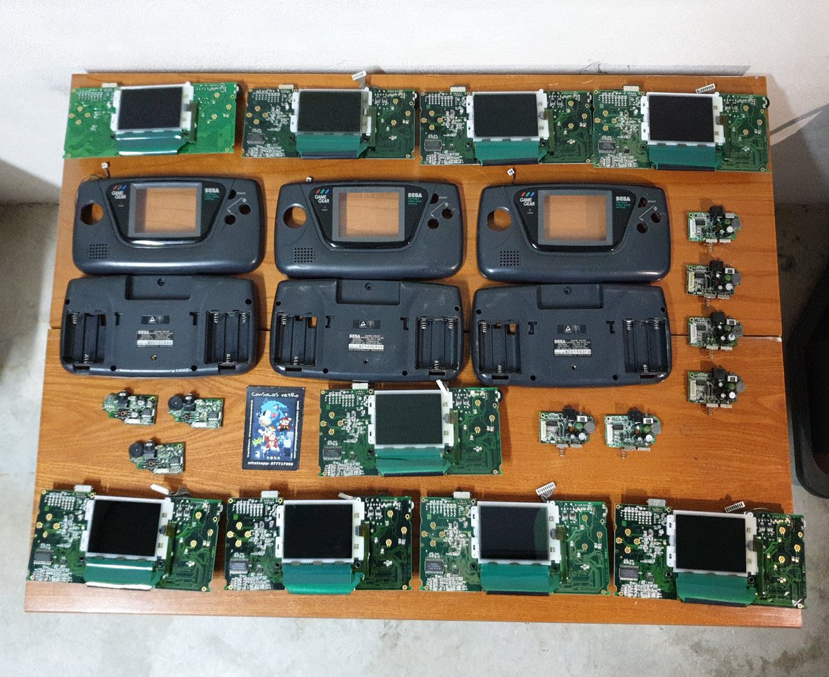 consolasretro's tweet photo. TERMINA LA SUBASTA DE NUESTRO LOTE SEGA GAME GEAR (SOLO PARA MANITAS) EN NUESTRO EBAY: https://t.co/H7lpywfOAz https://t.co/jTYfgkUCmn