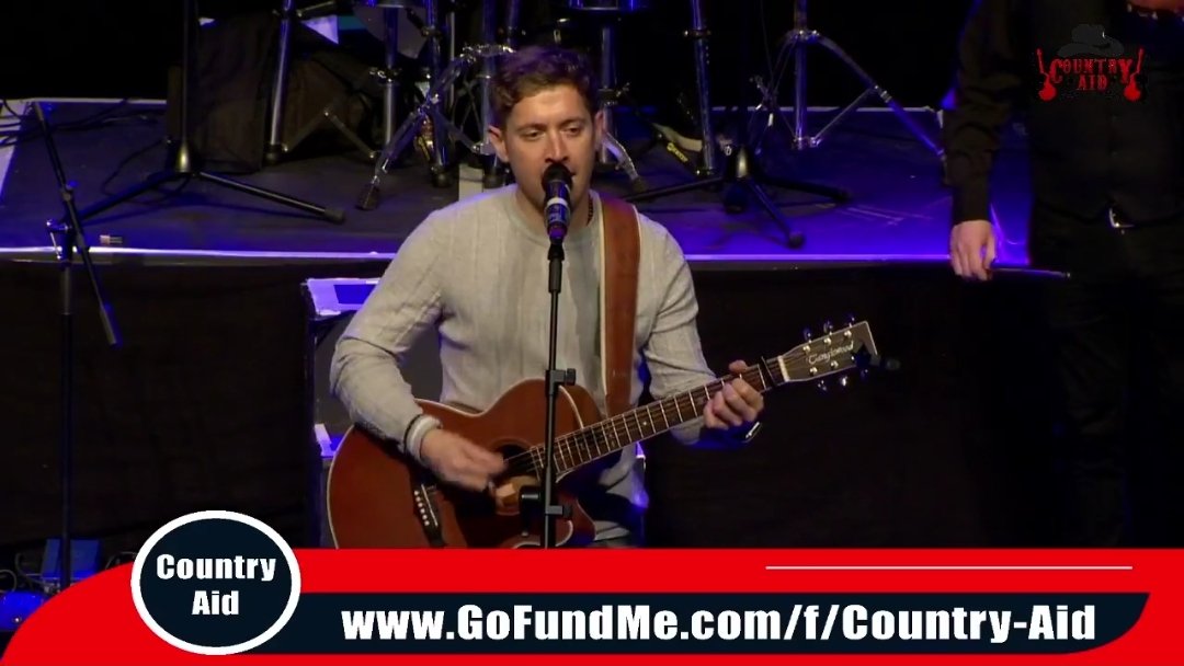 thekirwansfanc1's tweet photo. Barry performing live at Country Aid in the Millenium Forum π #BarryKirwan #CountryAid #MilleniumForum #ShotOfGlory #WalkWithMe #StaySafe https://t.co/d700fnnIJy