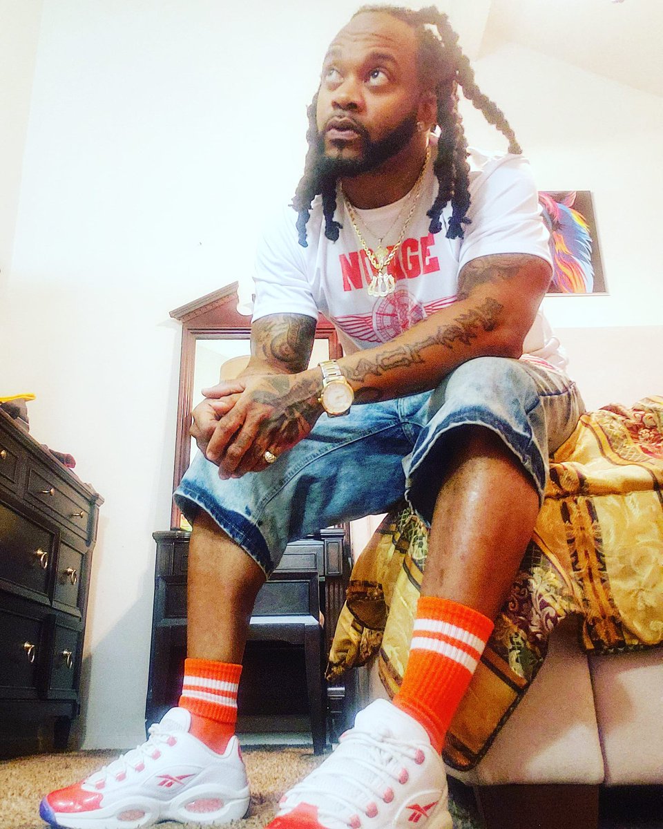 BeRecluse's tweet image. If i wanna better myself,then i gotta Be myself.
Being yourself takes Courage.
God said be courageous.
🙏🏾💪🏾🙏🏾💪🏾🙏🏾💪🏾🙏🏾💪🏾🙏🏾💪🏾🙏🏾