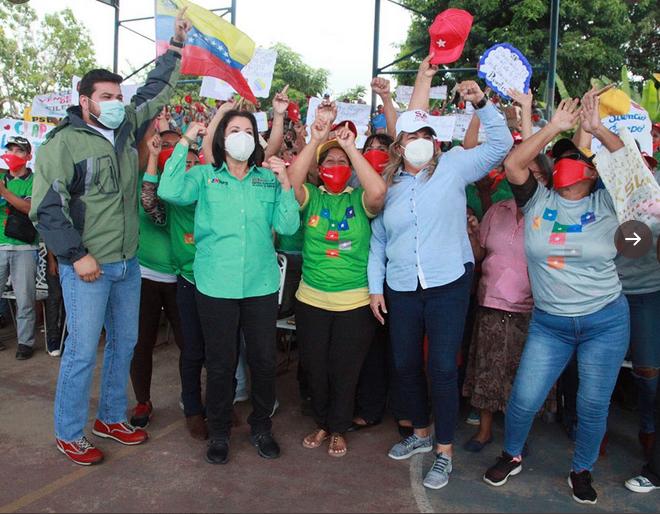 GustavoSaballo's tweet photo. Seguimos construyendo patria al lado de nuestra avanzadora de Monagas. Parroquia Las Cocuizas @NicolasMaduro   @_LaAvanzadora @ErnestoPSUV_  #RAASActivaParaEl6D https://t.co/sV6MsQyLOr