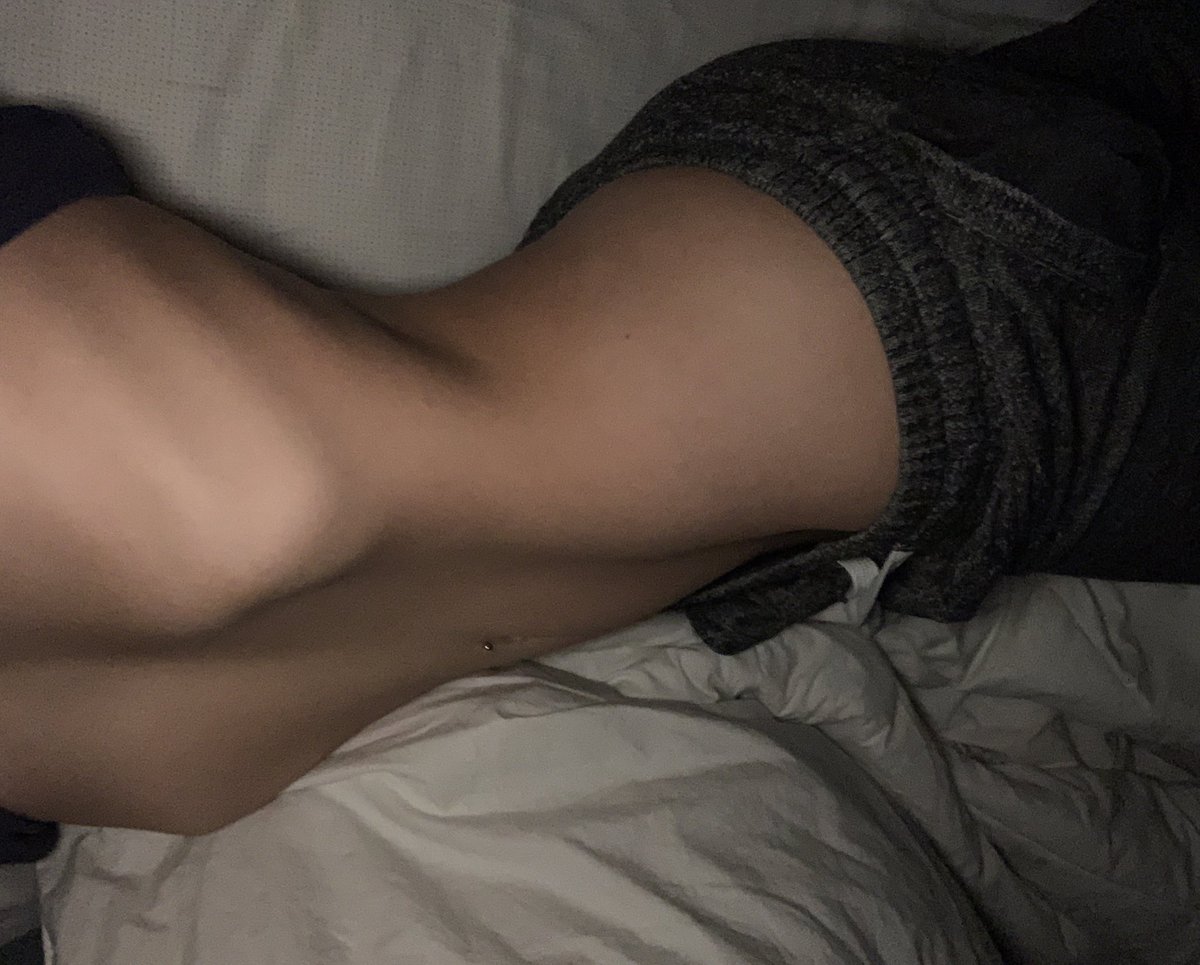 enemycals's tweet image. tw bodycheck !!

maybe my ribs snapped