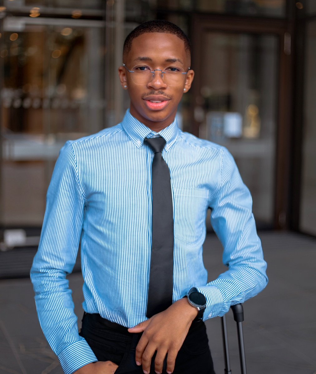lasizwe's tweet photo. What profession would you put me in? https://t.co/D5hMOkVSiQ