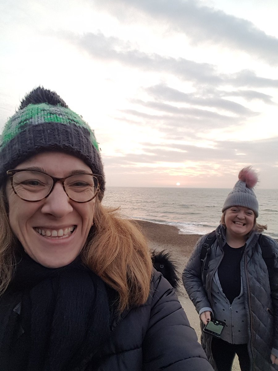 GI_Unit_SDH's tweet photo. Not many people could convince me to get up at 5.30am on a Saturday for a socially distanced walk along a beach at sunrise. So glad she did. So beautiful and good for the soul #SDHactive #seasidevibes #sunrise #earlybird https://t.co/8oLTCRWY3p