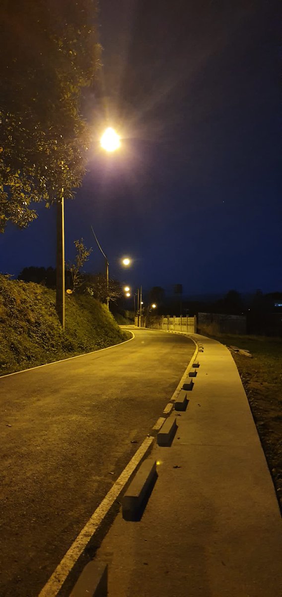Mvfaraldo's tweet photo. A su vez, hemos mejorado sensiblemente la iluminación en el lugar al aumentar dos nuevos puntos de luz #Viadeiro #Castro #Miño
#Miñotenpresente #Miñoéfuturo https://t.co/iKa8r8OAeA
