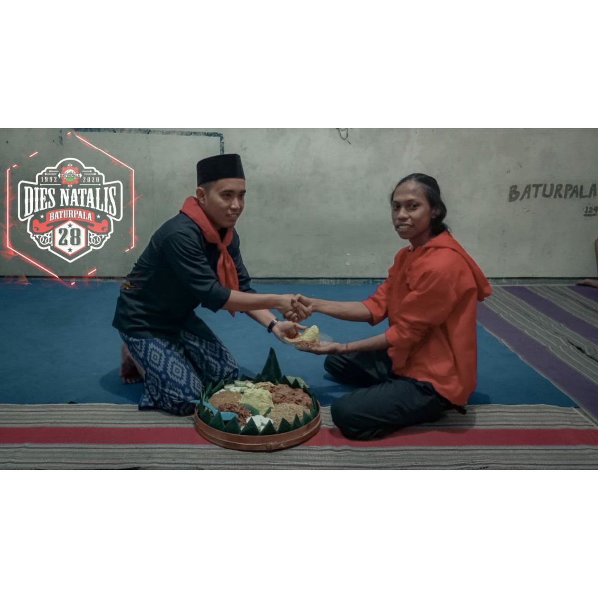 BATURPALA's tweet photo. 28 Tahun BATURPALA

Dua puluh delapan tahun bukan waktu yang singkat untuk dilalui. Begitu banyak sukacita, tangis dan haru yang mewarnai.

 Dalam rentang waktu yang lama tersebut, eksistensi organisasi bermanifestasi dalam tanggungjawab moral seluruh anggota. https://t.co/Fe7wJHHvXa