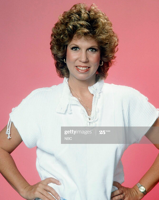 #MamasFamily what Vicki Lawrence look on TV Screen versus what she looked l...