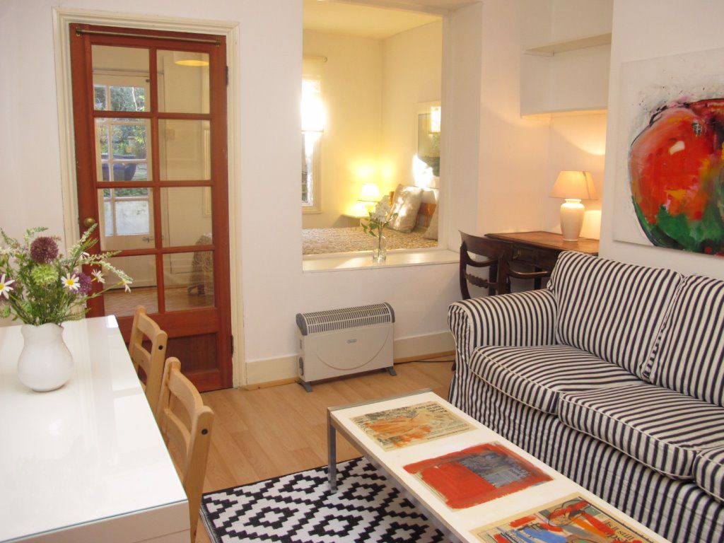 CastleEstatesSL's tweet photo. Reduced Property: Victoria Rise, Clapham, London, SW4 0PF - £265 pw https://t.co/lMyvh1v56u https://t.co/adu1qdaVrL