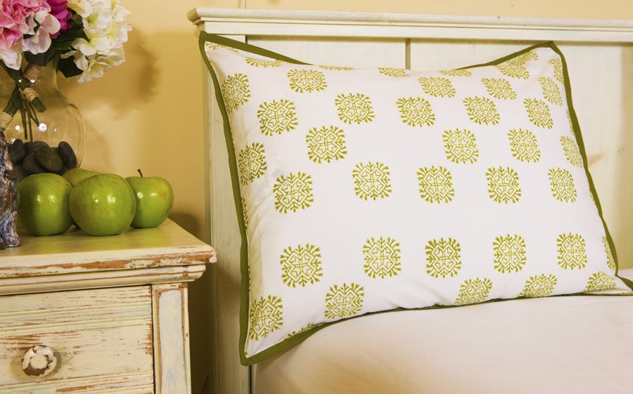 TBaanas's tweet photo. #Green #decor #bohohomeinspo #modernbohohome #throwpillows #throwpillow #decorativepillows
#greenbeddings #greenroom https://t.co/qHcuYLloMy