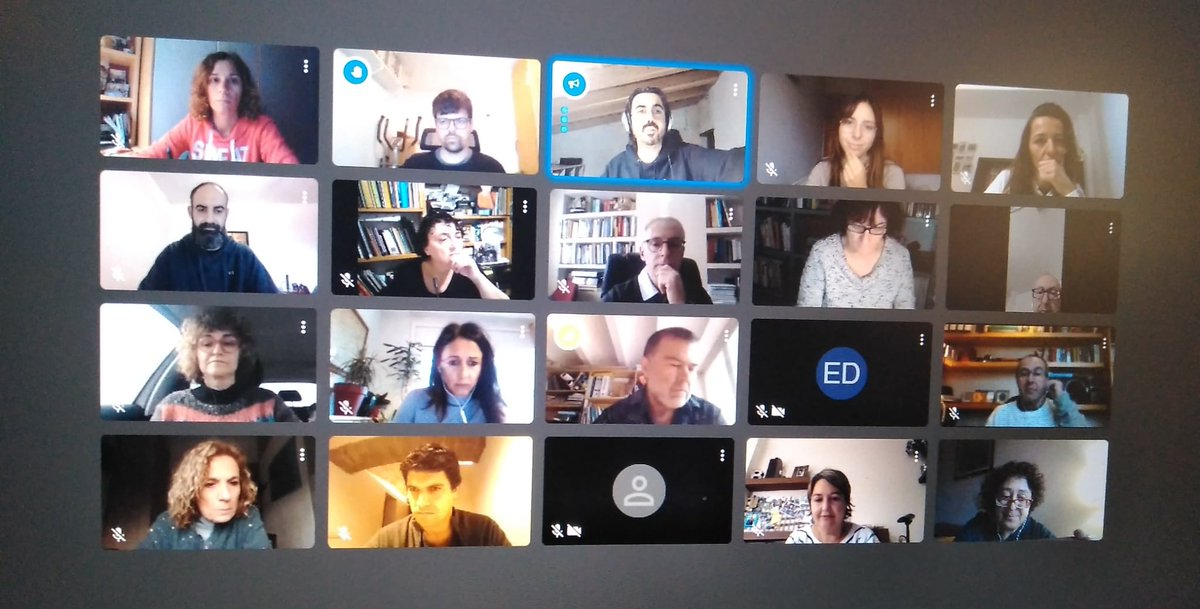 Primera trobada virtual de REX, la Xarxa de Ràdios Escolars de Catalunya. El projecte d'Ona Codinenca el representa <a href="/MarinaCarbonel3/">Marina Carbonell</a>. Esperem tenir-ne molts aprenentatges <a href="/comsoc_cat/">COMSOC - Comunicació Social</a>