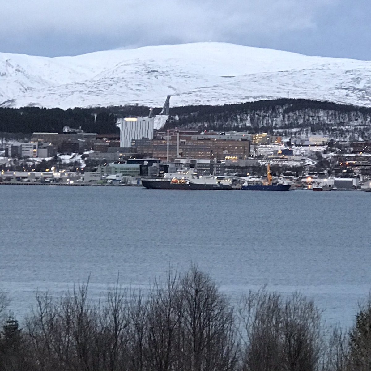 #RVKronprinsHaakon back home in #Tromso after a challenging 2020 cruise year. #COVIDー19 Thankful for successful #FramStraitNPI and other 🇳🇴 #Arctic cruises during Fall. #FFKronprinsHaakon @UiTromso @CAGE_COE @nansenlegacy @NorskPolar