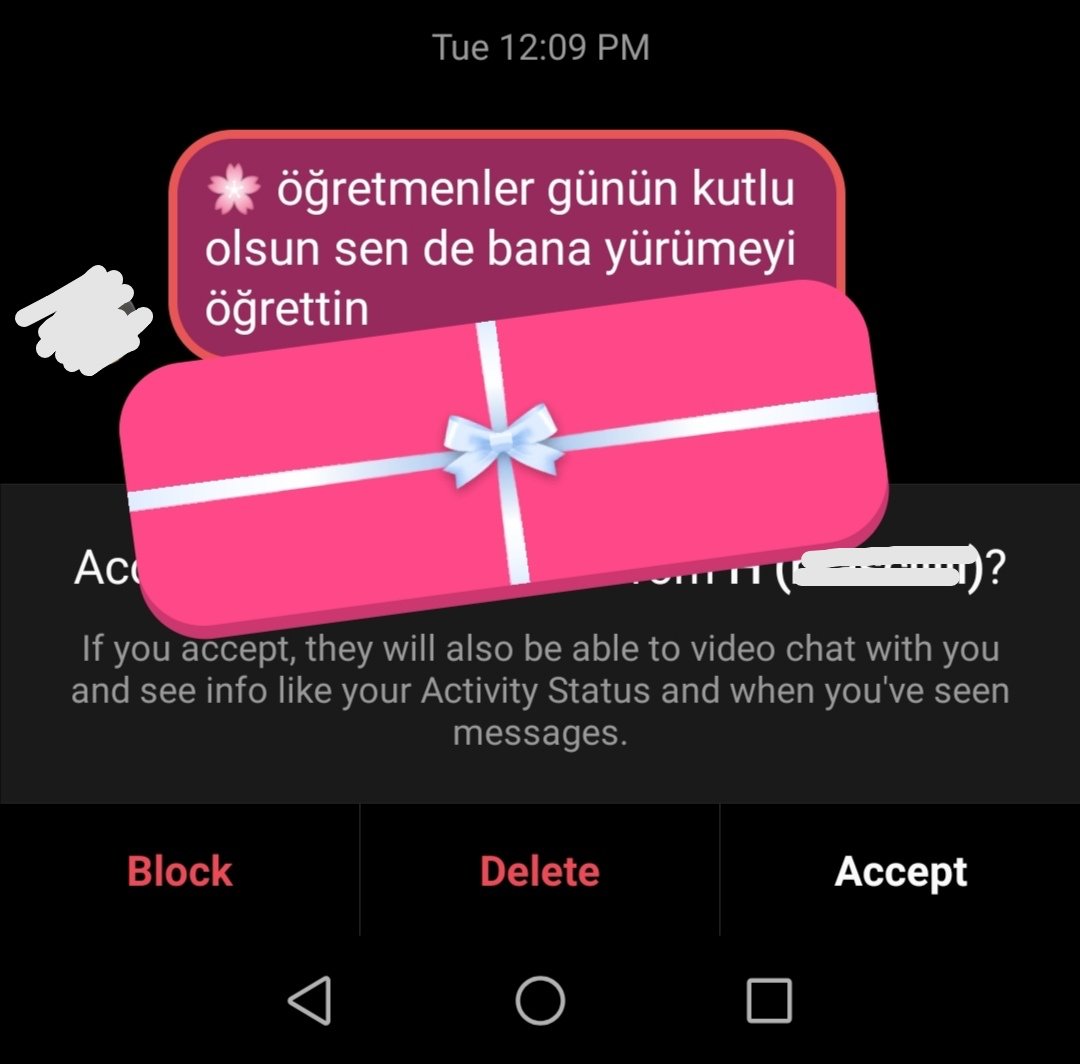 ay buna çok güldüm ya eyv kanki ahsjsj
hediye paketli mesaj atmayan da ne biliyim..