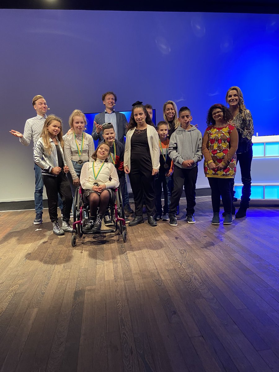 gehandicaptkind's tweet photo. NIET 3, MAAR 4 KINDERAMBASSADEURS 💪🏼🔥

Vandaag zijn Pauline, Joël, Leona &amp; Hüseyin gekozen tot Kinderambassadeurs! Zij gaan het komende jaar met hun ideeën andere kinderen met een handicap helpen. Wij vinden alle kandidaten winnaars!

#kinderambassadeurs #captalks https://t.co/WDNQNYI3Sp